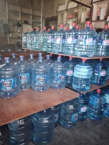 nước uống đóng bình